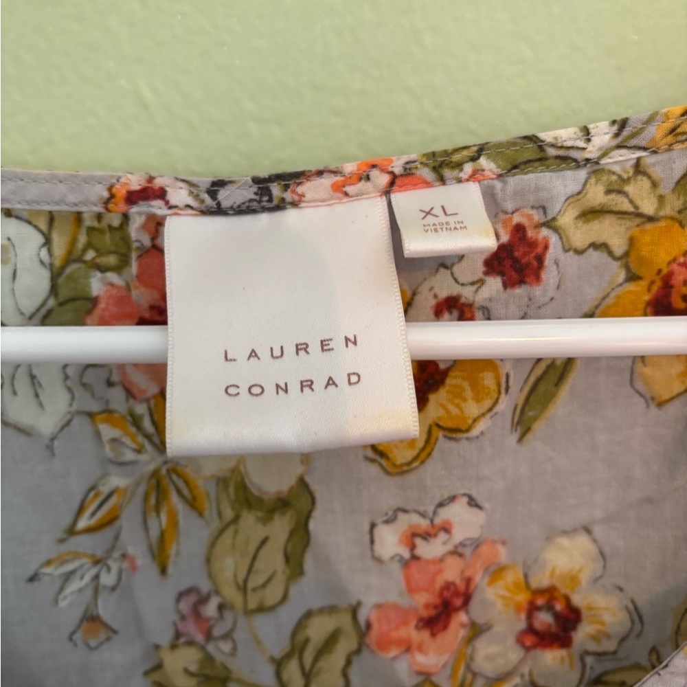 LC Lauren Conrad Light Blue Floral Scoop-Neck Sleeveless Top - Picture 2 of 3